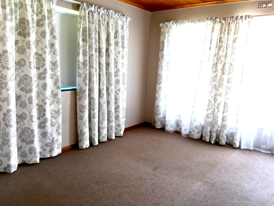 To Let 3 Bedroom Property for Rent in Vermont Western Cape